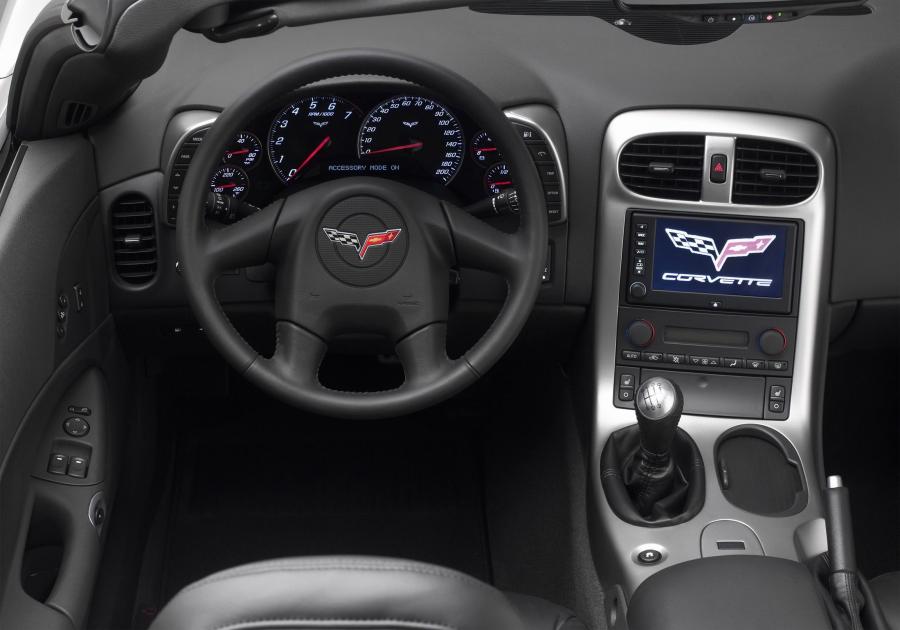  Chevrolet Corvette Convertible 2005 года  (фото 171 из 179)